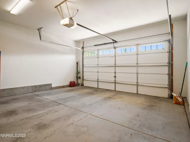 1221 Lasso, Gardnerville, Nevada 89410, 3 Bedrooms Bedrooms, ,3 BathroomsBathrooms,Residential,Residential,Lasso,250051404