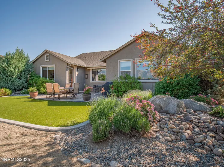 1221 Lasso, Gardnerville, Nevada 89410, 3 Bedrooms Bedrooms, ,3 BathroomsBathrooms,Residential,Residential,Lasso,250051404