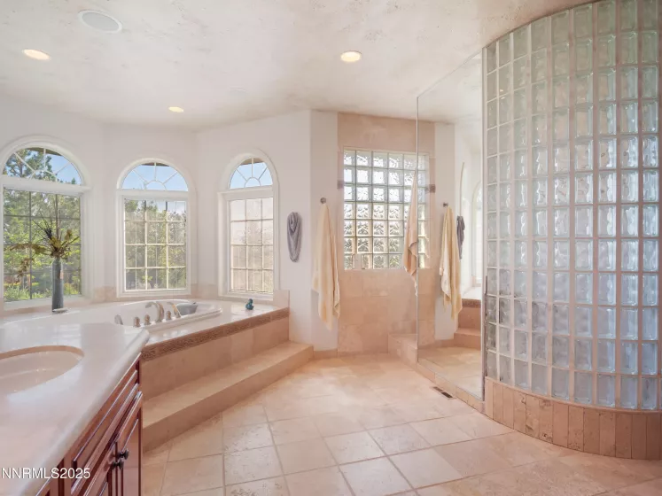 423 Claire, Gardnerville, Nevada 89460, 3 Bedrooms Bedrooms, ,5 BathroomsBathrooms,Residential,Residential,Claire,250051408