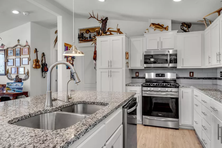 105 Arabian, Reno, Nevada 89508, 4 Bedrooms Bedrooms, ,3 BathroomsBathrooms,Residential,Residential,Arabian,250051410