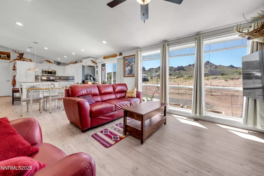 105 Arabian, Reno, Nevada 89508, 4 Bedrooms Bedrooms, ,3 BathroomsBathrooms,Residential,Residential,Arabian,250051410