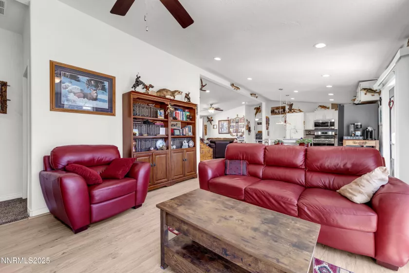 105 Arabian, Reno, Nevada 89508, 4 Bedrooms Bedrooms, ,3 BathroomsBathrooms,Residential,Residential,Arabian,250051410