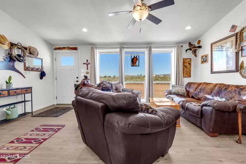 105 Arabian, Reno, Nevada 89508, 4 Bedrooms Bedrooms, ,3 BathroomsBathrooms,Residential,Residential,Arabian,250051410