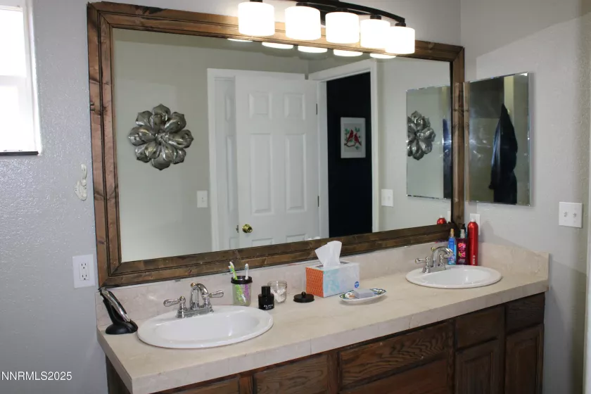 441 Dog Leg, Fernley, Nevada 89408, 3 Bedrooms Bedrooms, ,2 BathroomsBathrooms,Residential,Residential,Dog Leg,250051413