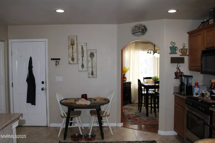 441 Dog Leg, Fernley, Nevada 89408, 3 Bedrooms Bedrooms, ,2 BathroomsBathrooms,Residential,Residential,Dog Leg,250051413