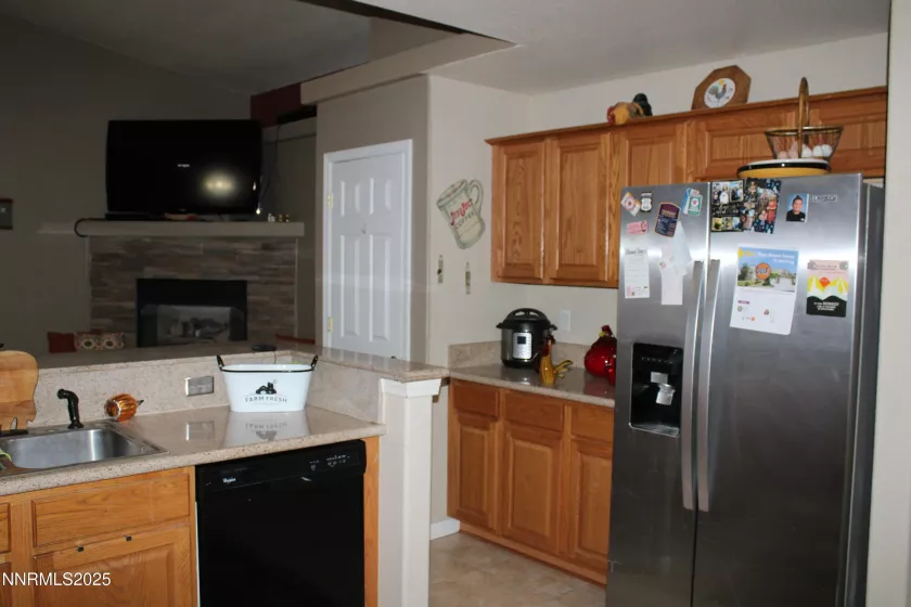 441 Dog Leg, Fernley, Nevada 89408, 3 Bedrooms Bedrooms, ,2 BathroomsBathrooms,Residential,Residential,Dog Leg,250051413