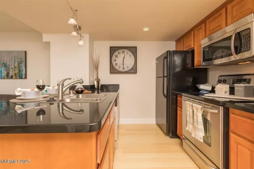 450 Arlington, Reno, Nevada 89503, 1 Bedroom Bedrooms, ,1 BathroomBathrooms,Residential,Residential,Arlington,250051415
