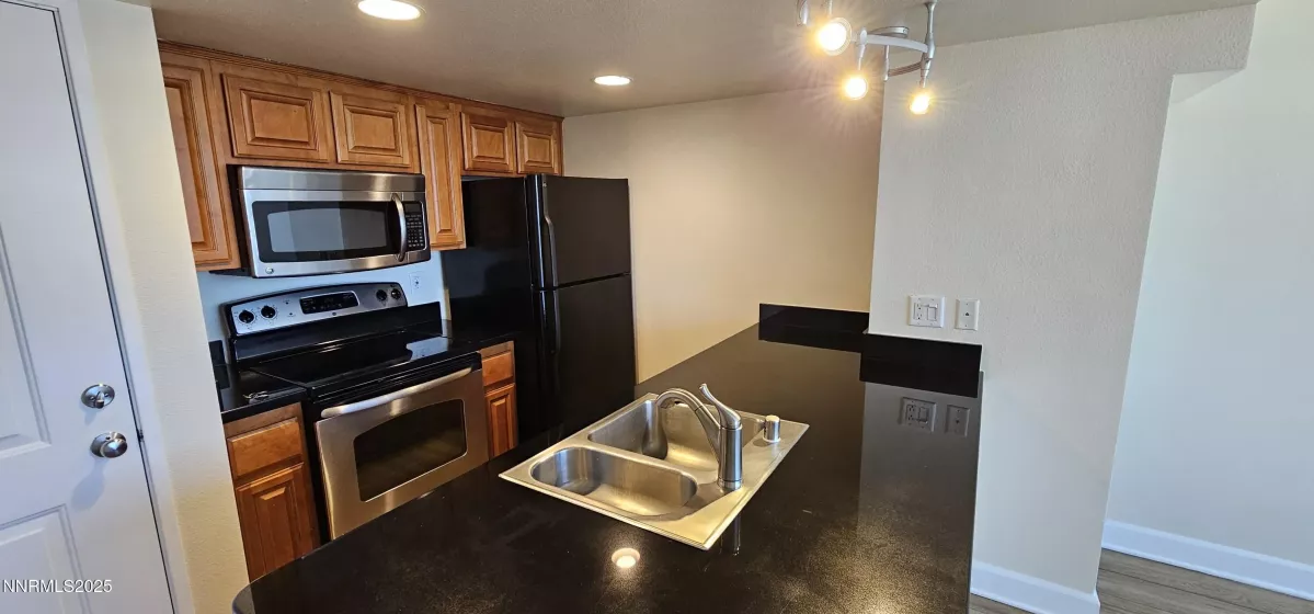450 Arlington, Reno, Nevada 89503, 1 Bedroom Bedrooms, ,1 BathroomBathrooms,Residential,Residential,Arlington,250051415
