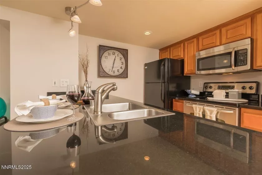 450 Arlington, Reno, Nevada 89503, 1 Bedroom Bedrooms, ,1 BathroomBathrooms,Residential,Residential,Arlington,250051415