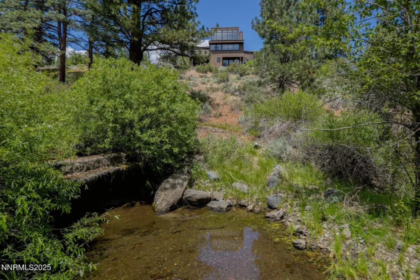 660 Dog Valley, Verdi, Nevada 89439, 3 Bedrooms Bedrooms, ,3 BathroomsBathrooms,Residential,Residential,Dog Valley,250051428