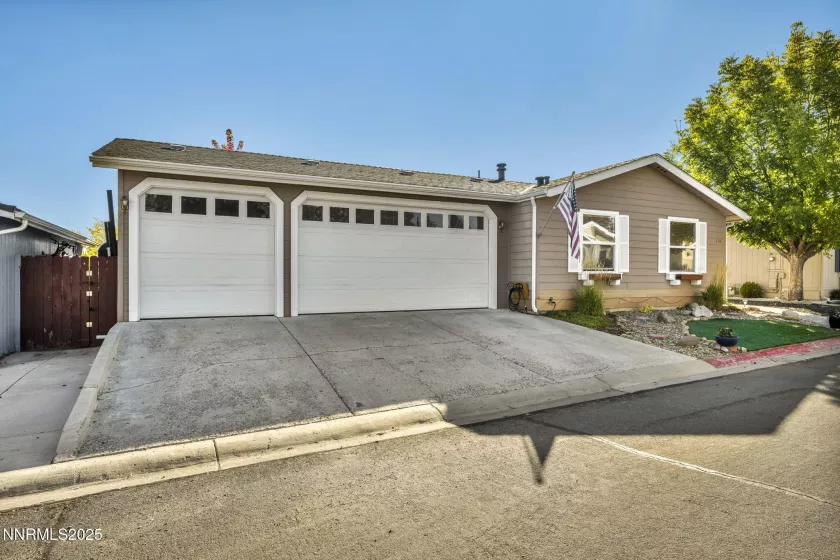 110 Platinum Pointe, Reno, Nevada 89506, 3 Bedrooms Bedrooms, ,2 BathroomsBathrooms,Residential,Residential,Platinum Pointe,250051433