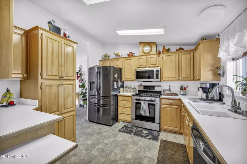 110 Platinum Pointe, Reno, Nevada 89506, 3 Bedrooms Bedrooms, ,2 BathroomsBathrooms,Residential,Residential,Platinum Pointe,250051433