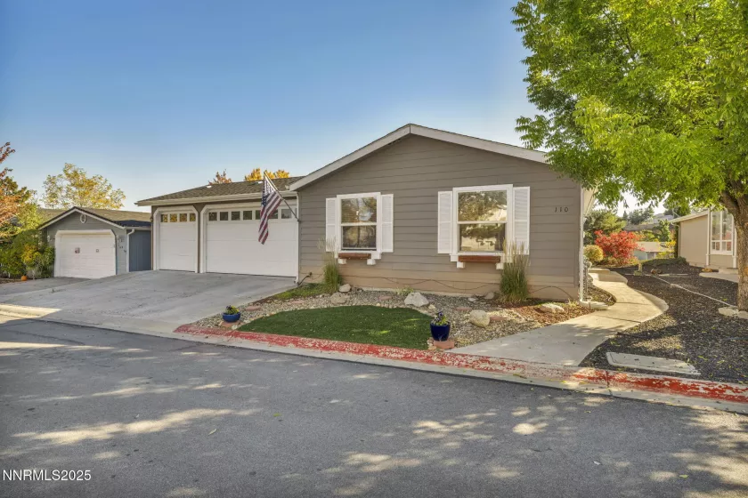 110 Platinum Pointe, Reno, Nevada 89506, 3 Bedrooms Bedrooms, ,2 BathroomsBathrooms,Residential,Residential,Platinum Pointe,250051433
