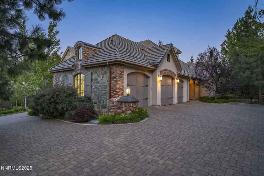 5830 Strasbourg, Reno, Nevada 89511, 4 Bedrooms Bedrooms, ,5 BathroomsBathrooms,Residential,Residential,Strasbourg,250051434
