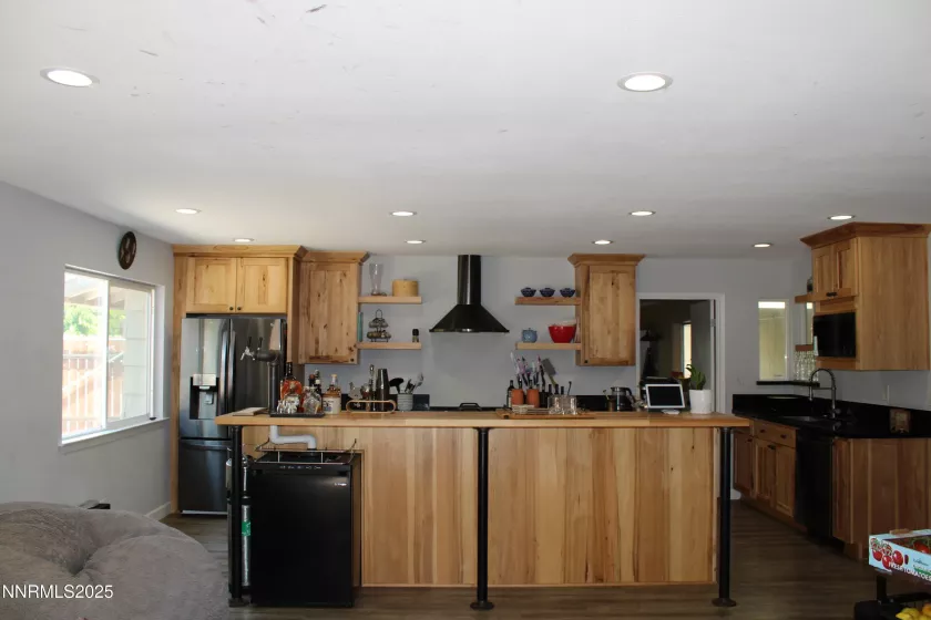 1535 Van Ness, Reno, Nevada 89503, 4 Bedrooms Bedrooms, ,2 BathroomsBathrooms,Residential,Residential,Van Ness,250051439