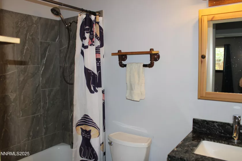 1535 Van Ness, Reno, Nevada 89503, 4 Bedrooms Bedrooms, ,2 BathroomsBathrooms,Residential,Residential,Van Ness,250051439