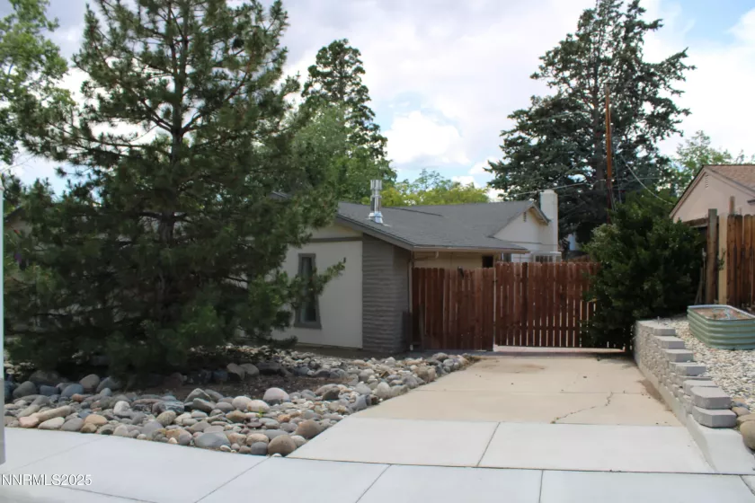 1535 Van Ness, Reno, Nevada 89503, 4 Bedrooms Bedrooms, ,2 BathroomsBathrooms,Residential,Residential,Van Ness,250051439