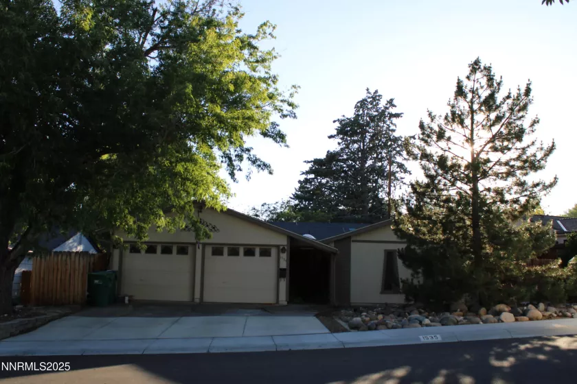 1535 Van Ness, Reno, Nevada 89503, 4 Bedrooms Bedrooms, ,2 BathroomsBathrooms,Residential,Residential,Van Ness,250051439