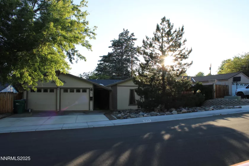 1535 Van Ness, Reno, Nevada 89503, 4 Bedrooms Bedrooms, ,2 BathroomsBathrooms,Residential,Residential,Van Ness,250051439