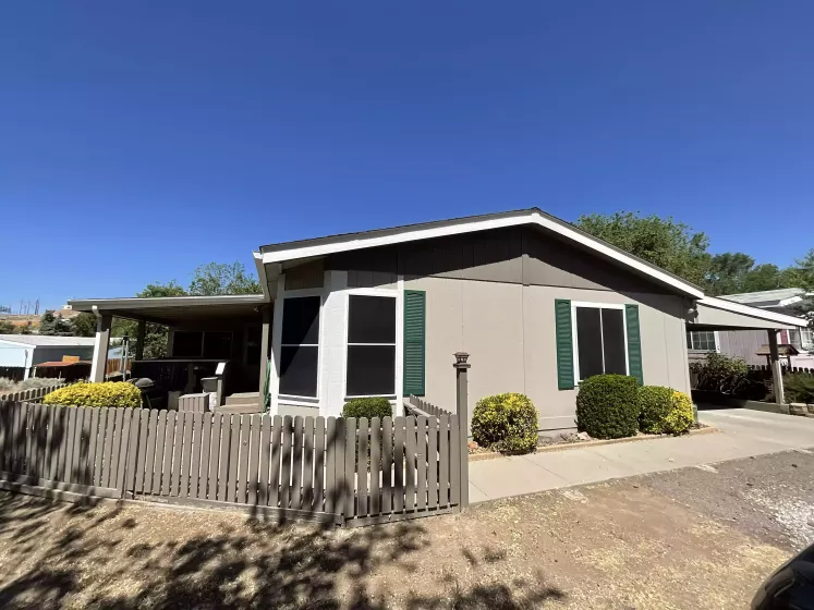 1 S Chardonnay Street, Reno, Nevada 89512, 3 Bedrooms Bedrooms, 12 Rooms Rooms,2 BathroomsBathrooms,Manufactured,Residential,S Chardonnay,250051444