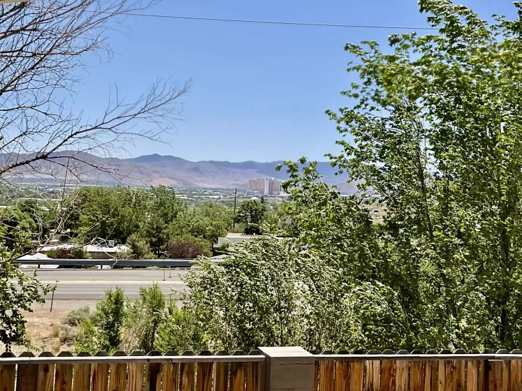 1 S Chardonnay Street, Reno, Nevada 89512, 3 Bedrooms Bedrooms, 12 Rooms Rooms,2 BathroomsBathrooms,Manufactured,Residential,S Chardonnay,250051444