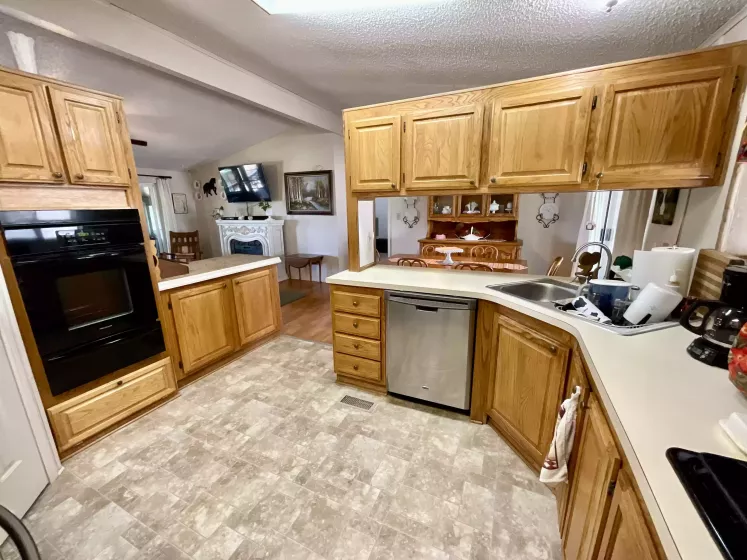 1 S Chardonnay Street, Reno, Nevada 89512, 3 Bedrooms Bedrooms, 12 Rooms Rooms,2 BathroomsBathrooms,Manufactured,Residential,S Chardonnay,250051444