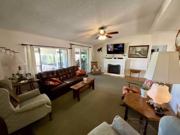 1 S Chardonnay Street, Reno, Nevada 89512, 3 Bedrooms Bedrooms, 12 Rooms Rooms,2 BathroomsBathrooms,Manufactured,Residential,S Chardonnay,250051444