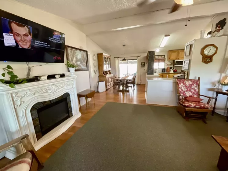 1 S Chardonnay Street, Reno, Nevada 89512, 3 Bedrooms Bedrooms, 12 Rooms Rooms,2 BathroomsBathrooms,Manufactured,Residential,S Chardonnay,250051444
