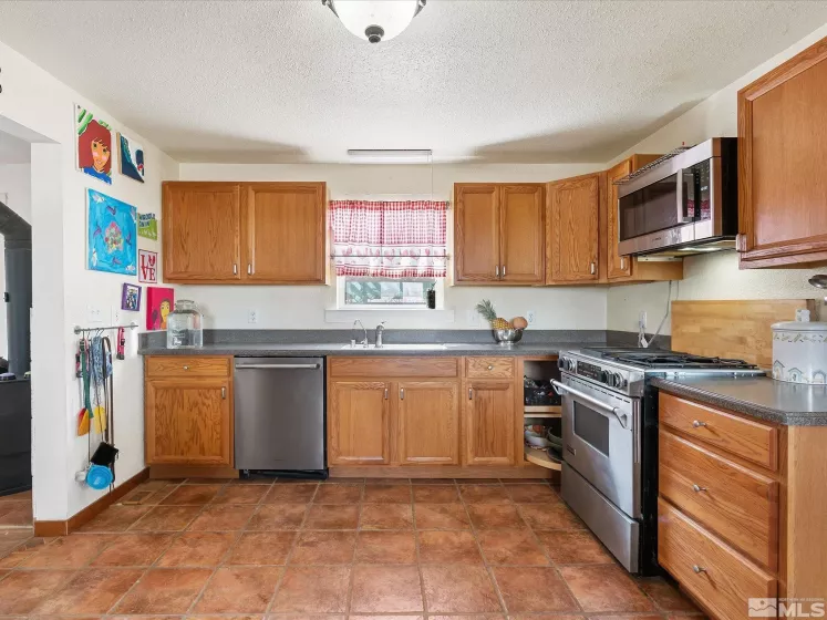 325 Stock, Fernley, Nevada 89408, 2 Bedrooms Bedrooms, ,1 BathroomBathrooms,Residential,Residential,Stock,250004798