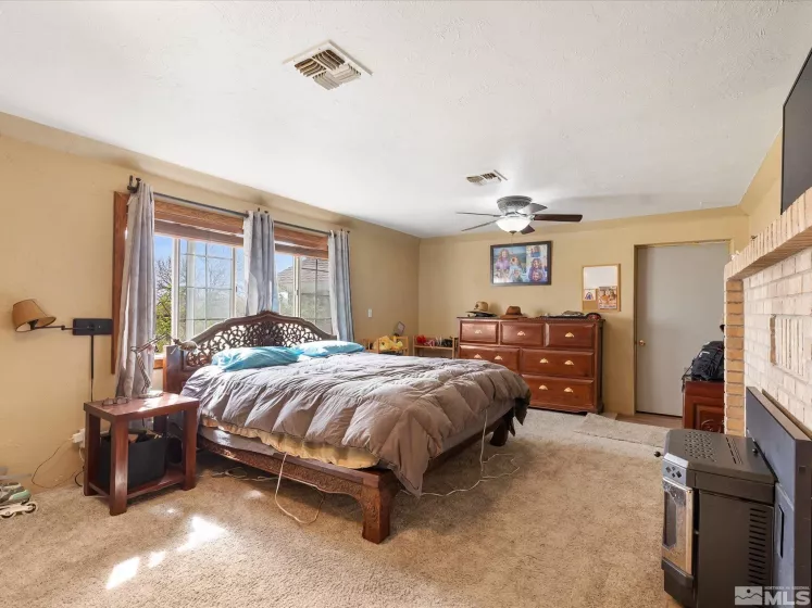 325 Stock, Fernley, Nevada 89408, 2 Bedrooms Bedrooms, ,1 BathroomBathrooms,Residential,Residential,Stock,250004798