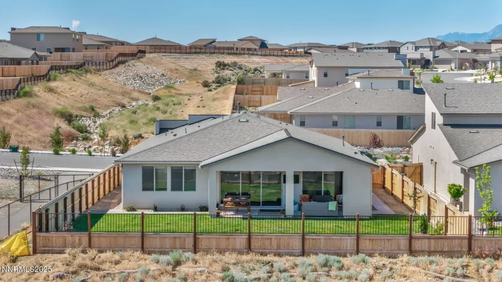 1250 Hubble, Carson City, Nevada 89705, 3 Bedrooms Bedrooms, ,4 BathroomsBathrooms,Residential,Residential,Hubble,250051475