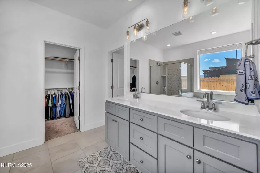 1250 Hubble, Carson City, Nevada 89705, 3 Bedrooms Bedrooms, ,4 BathroomsBathrooms,Residential,Residential,Hubble,250051475