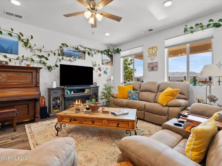 2217 Millville, Spanish Springs, Nevada 89441, 4 Bedrooms Bedrooms, ,3 BathroomsBathrooms,Residential,Residential,Millville,250051479