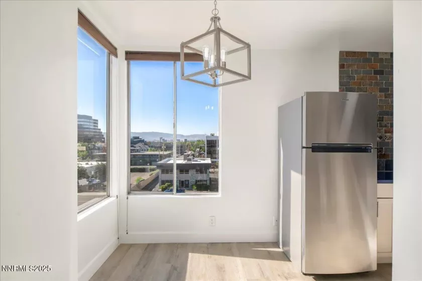 280 Island, Reno, Nevada 89501, 1 Bedroom Bedrooms, ,2 BathroomsBathrooms,Residential,Residential,Island,250051482