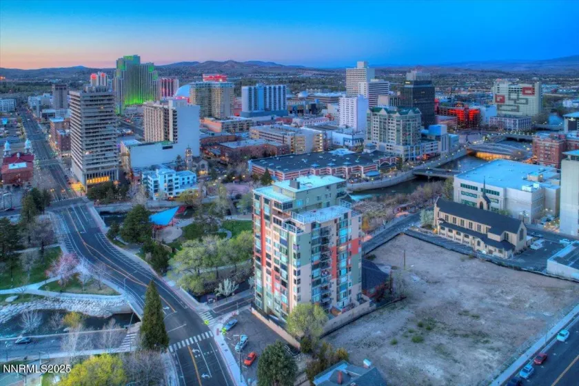 280 Island, Reno, Nevada 89501, 1 Bedroom Bedrooms, ,2 BathroomsBathrooms,Residential,Residential,Island,250051482
