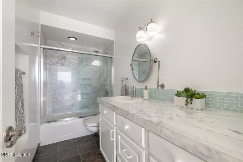 280 Island, Reno, Nevada 89501, 1 Bedroom Bedrooms, ,2 BathroomsBathrooms,Residential,Residential,Island,250051482