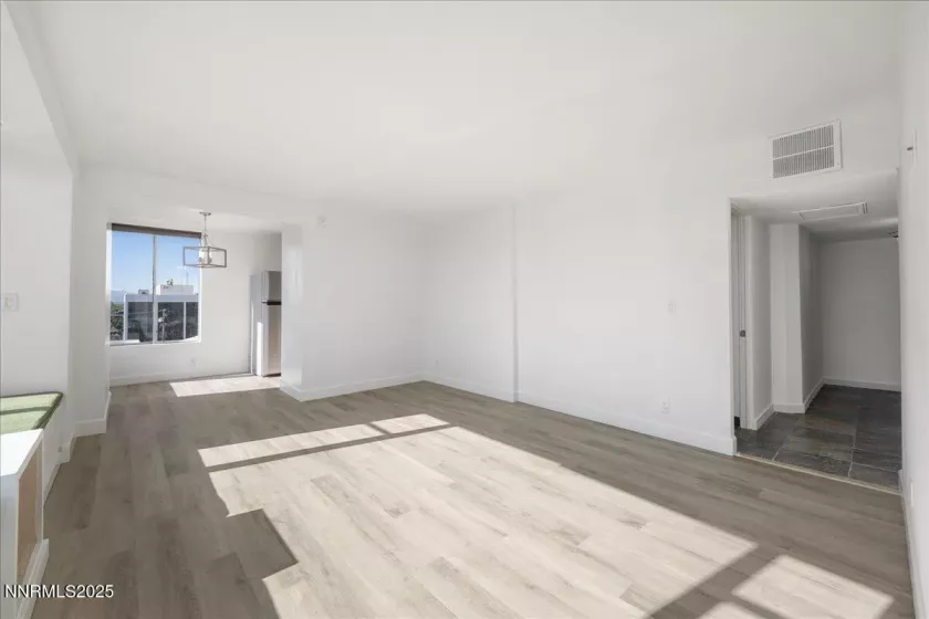 280 Island, Reno, Nevada 89501, 1 Bedroom Bedrooms, ,2 BathroomsBathrooms,Residential,Residential,Island,250051482