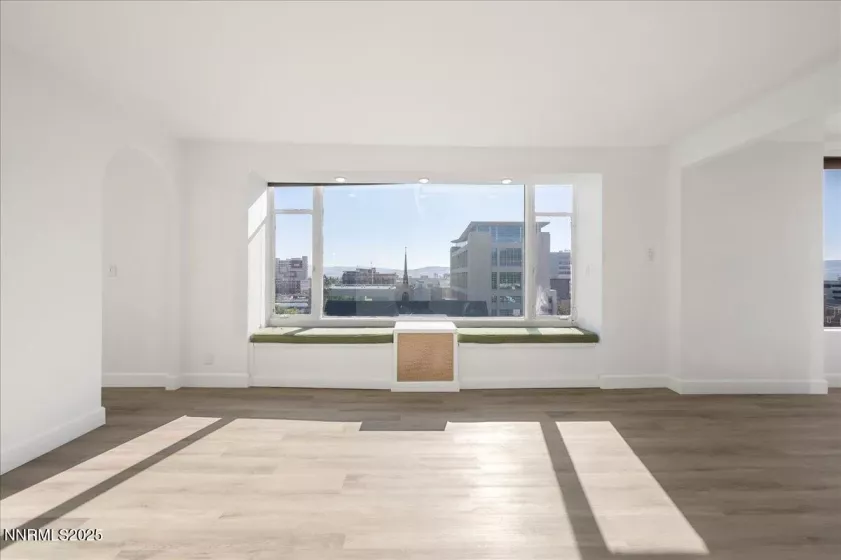 280 Island, Reno, Nevada 89501, 1 Bedroom Bedrooms, ,2 BathroomsBathrooms,Residential,Residential,Island,250051482