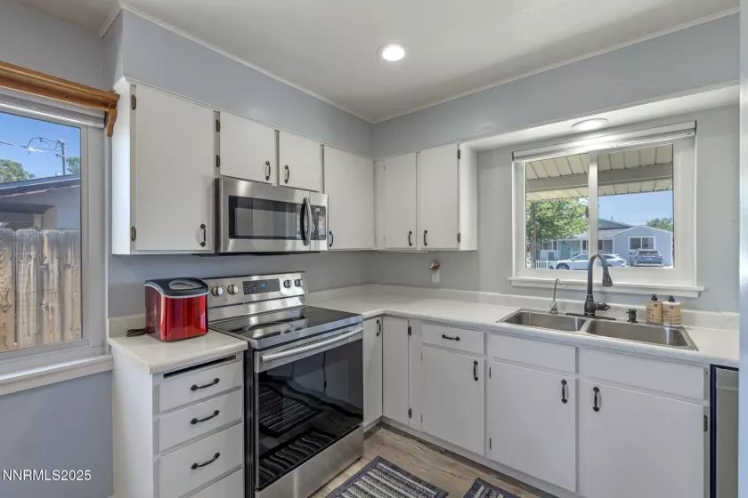 640 Nadine, Fallon, Nevada 89406, 3 Bedrooms Bedrooms, ,2 BathroomsBathrooms,Residential,Residential,Nadine,250051481