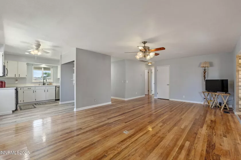 640 Nadine, Fallon, Nevada 89406, 3 Bedrooms Bedrooms, ,2 BathroomsBathrooms,Residential,Residential,Nadine,250051481