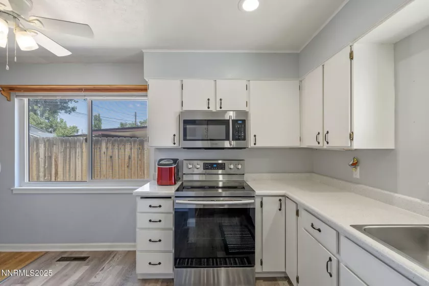 640 Nadine, Fallon, Nevada 89406, 3 Bedrooms Bedrooms, ,2 BathroomsBathrooms,Residential,Residential,Nadine,250051481