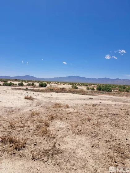 T12N R34E S33 R34E S33, Hawthorne, Nevada 89420, ,Land,Residential,R34E S33,240006395