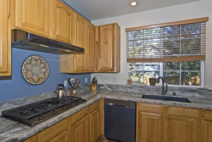 6831 Island Queen, Sparks, Nevada 89436, 4 Bedrooms Bedrooms, ,2 BathroomsBathrooms,Residential,Residential,Island Queen,250051449