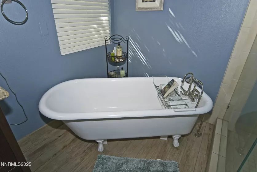 6831 Island Queen, Sparks, Nevada 89436, 4 Bedrooms Bedrooms, ,2 BathroomsBathrooms,Residential,Residential,Island Queen,250051449