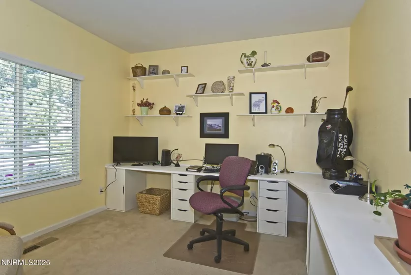 6831 Island Queen, Sparks, Nevada 89436, 4 Bedrooms Bedrooms, ,2 BathroomsBathrooms,Residential,Residential,Island Queen,250051449
