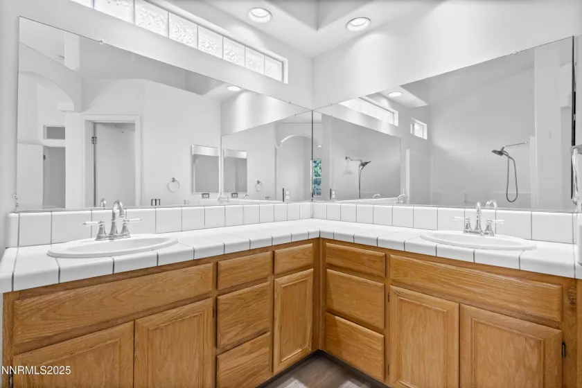 7366 Grand Island, Sparks, Nevada 89436, 4 Bedrooms Bedrooms, ,2 BathroomsBathrooms,Residential,Residential,Grand Island,250051483