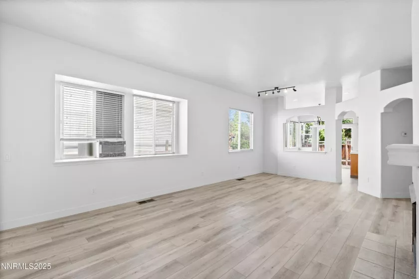 7366 Grand Island, Sparks, Nevada 89436, 4 Bedrooms Bedrooms, ,2 BathroomsBathrooms,Residential,Residential,Grand Island,250051483
