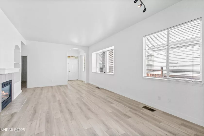 7366 Grand Island, Sparks, Nevada 89436, 4 Bedrooms Bedrooms, ,2 BathroomsBathrooms,Residential,Residential,Grand Island,250051483