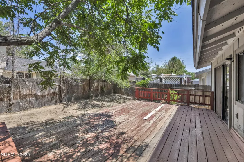 650 York, Sparks, Nevada 89431, 3 Bedrooms Bedrooms, ,2 BathroomsBathrooms,Residential,Residential,York,250051484