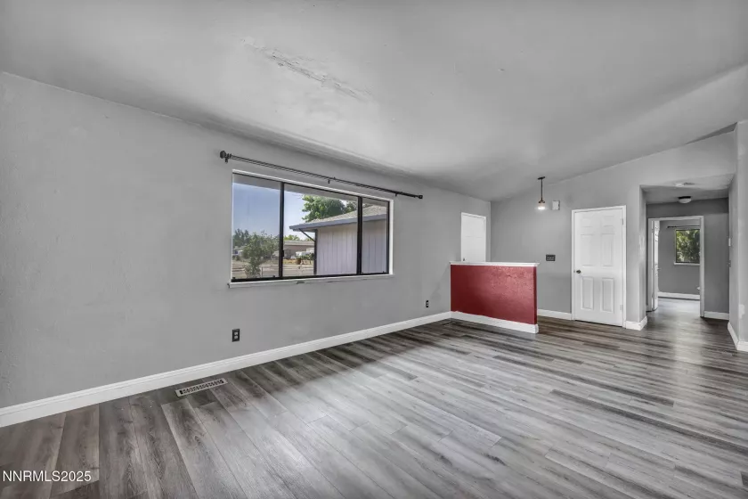 650 York, Sparks, Nevada 89431, 3 Bedrooms Bedrooms, ,2 BathroomsBathrooms,Residential,Residential,York,250051484